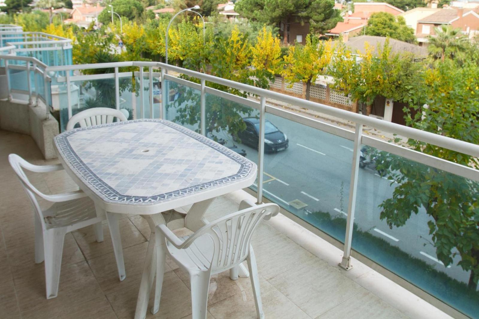 Rentalmar Families Larimar Salou Exteriör bild