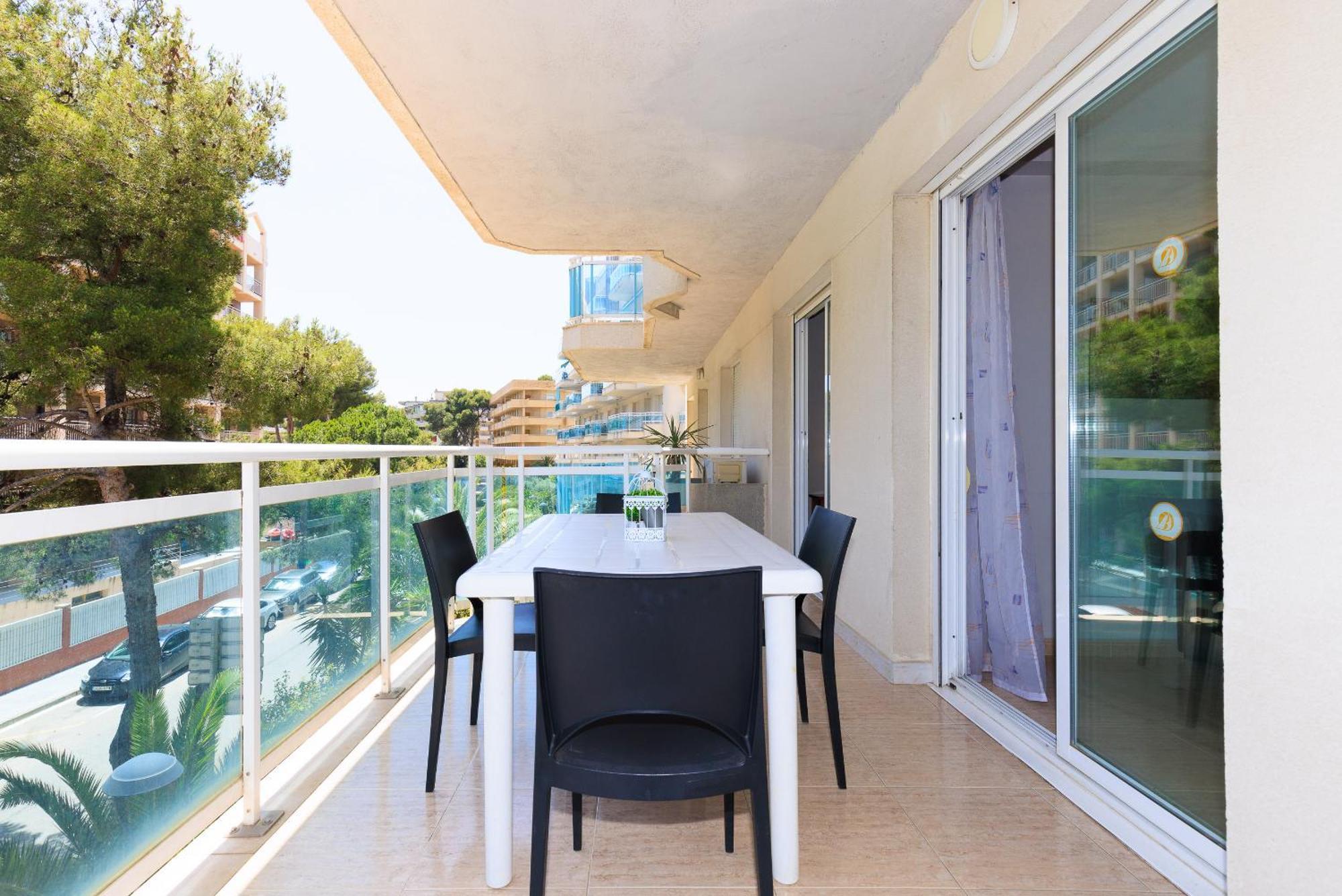 Rentalmar Families Larimar Salou Exteriör bild