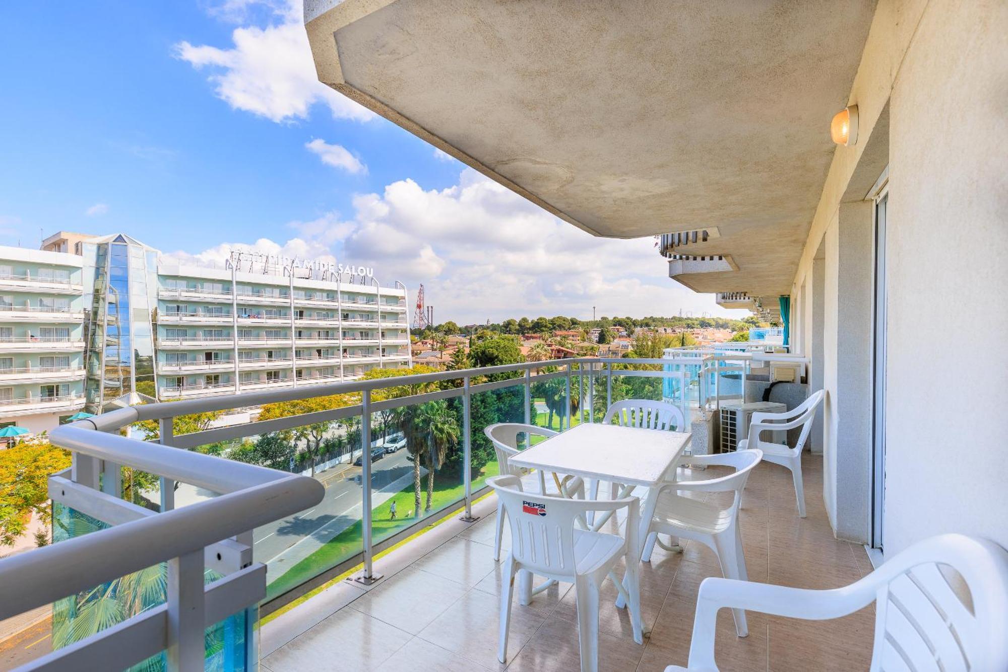 Rentalmar Families Larimar Salou Exteriör bild