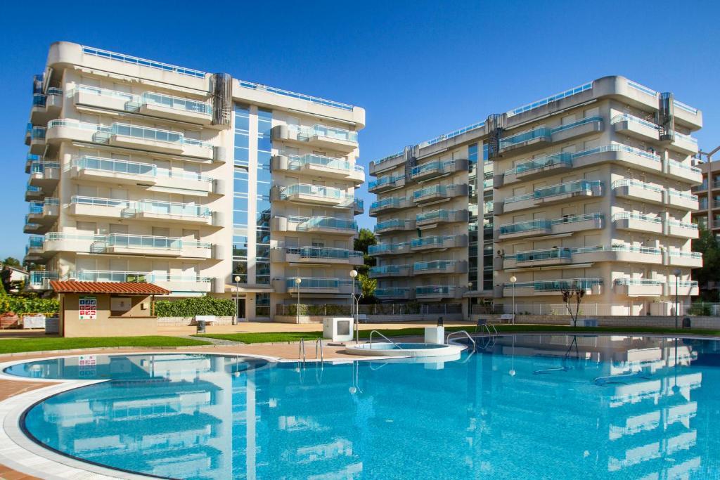 Rentalmar Families Larimar Salou Exteriör bild